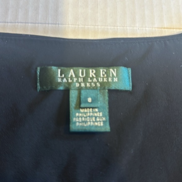 Lauren Ralph Lauren black v neck dress w side ruching & slit on side sleeved - Picture 7 of 9
